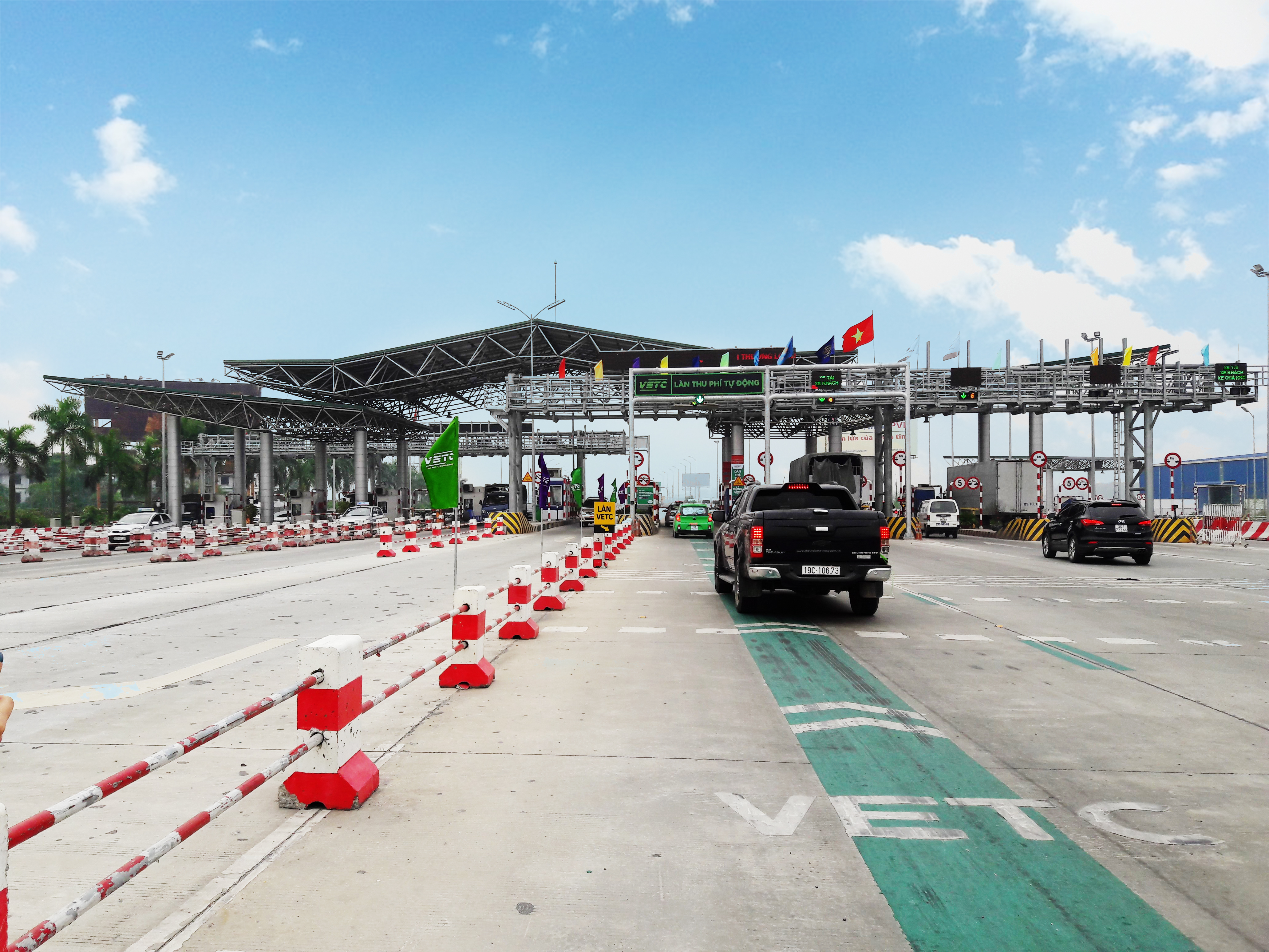 Ảnh bài viết VETC triển khai vận hành thu phí ETC trên các tuyến cao tốc đầu tư công từ 20h00 ngày 15/07/2026